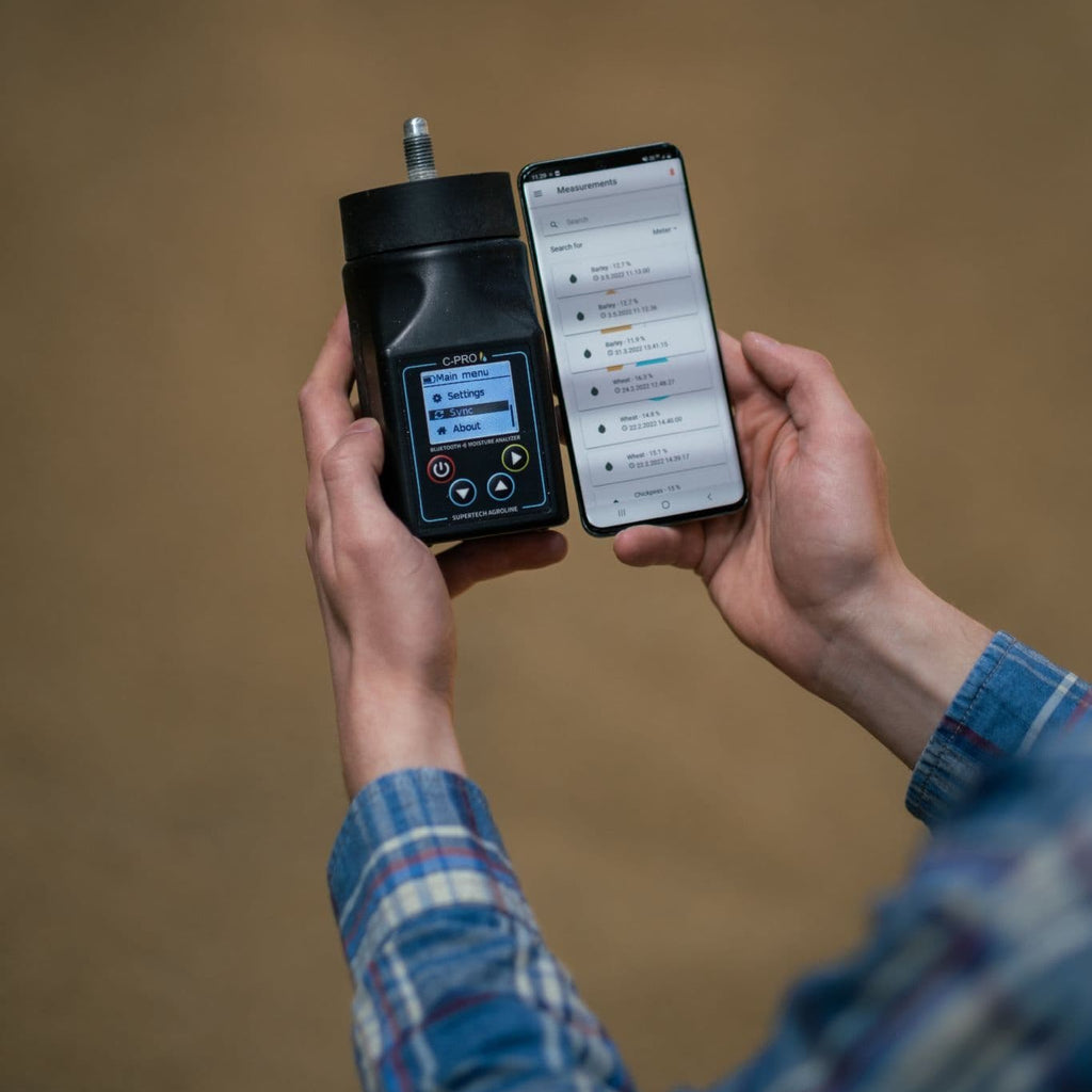 Agrolog C-Pro Grain Moisture Meter that Connects to your Smartphone